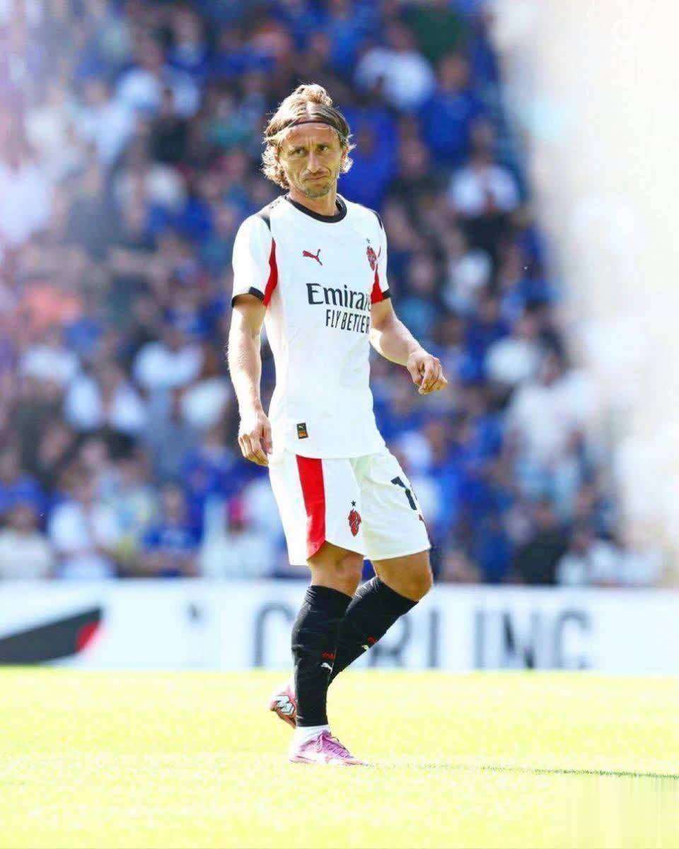 开云网页版-AC米兰再遭质疑备战欧篮联赛前深圳男篮更衣室发声,利物浦赛前伤情更新看傻球迷 开云网页版-AC米兰再遭质疑备战欧篮联赛前深圳男篮更衣室发声,利物浦赛前伤情更新看傻球迷